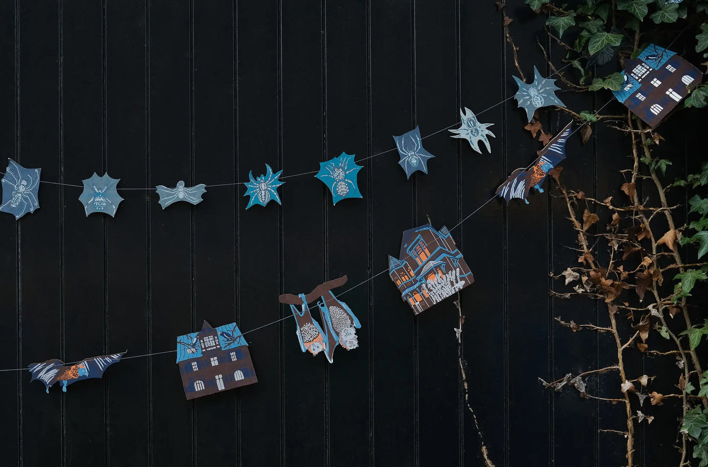 Halloween Decoration Paper Garland - Haunted House