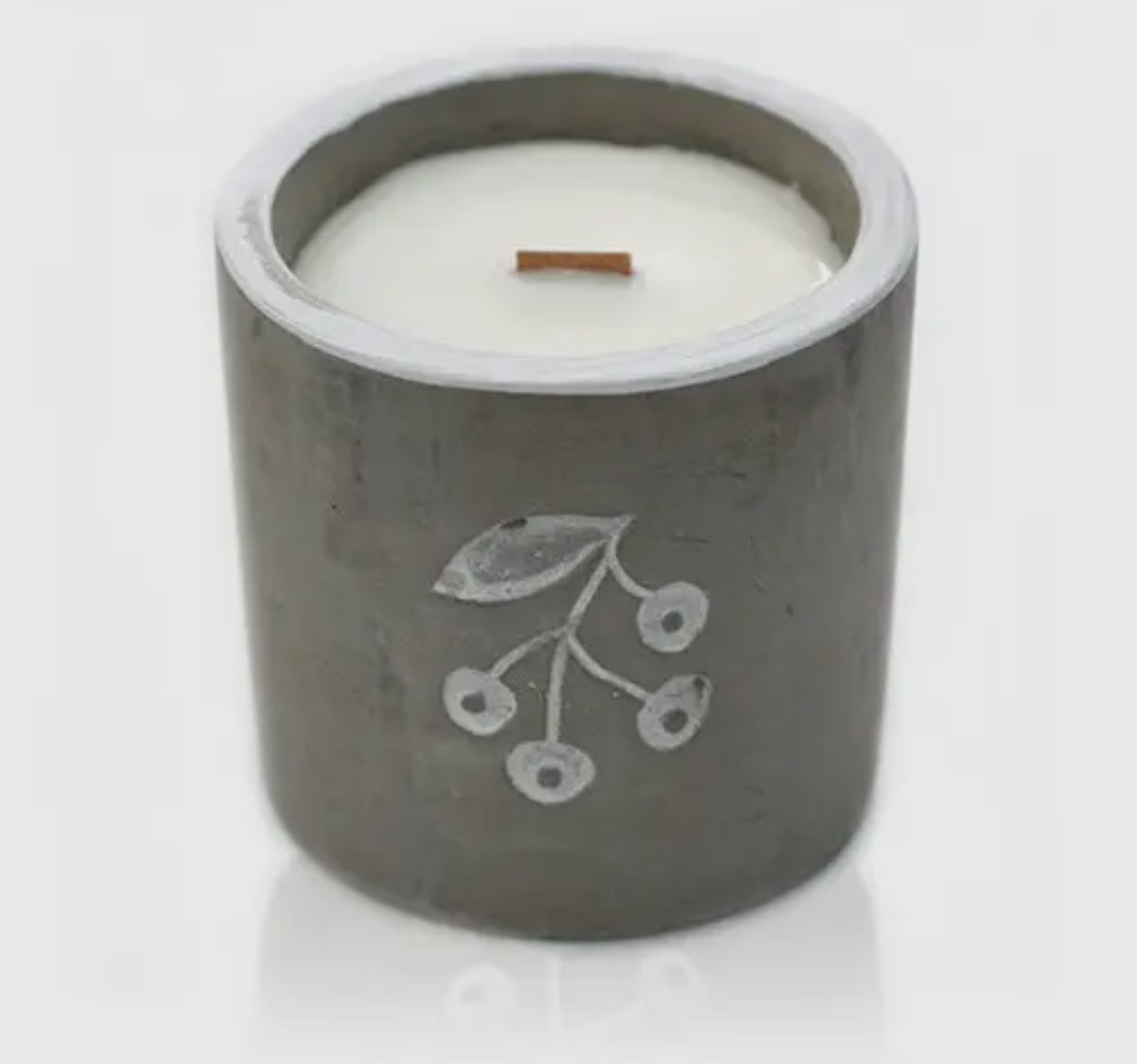 Concrete Pot Wooden Wick Candles – Berrys – Juniper & Sweet Gin