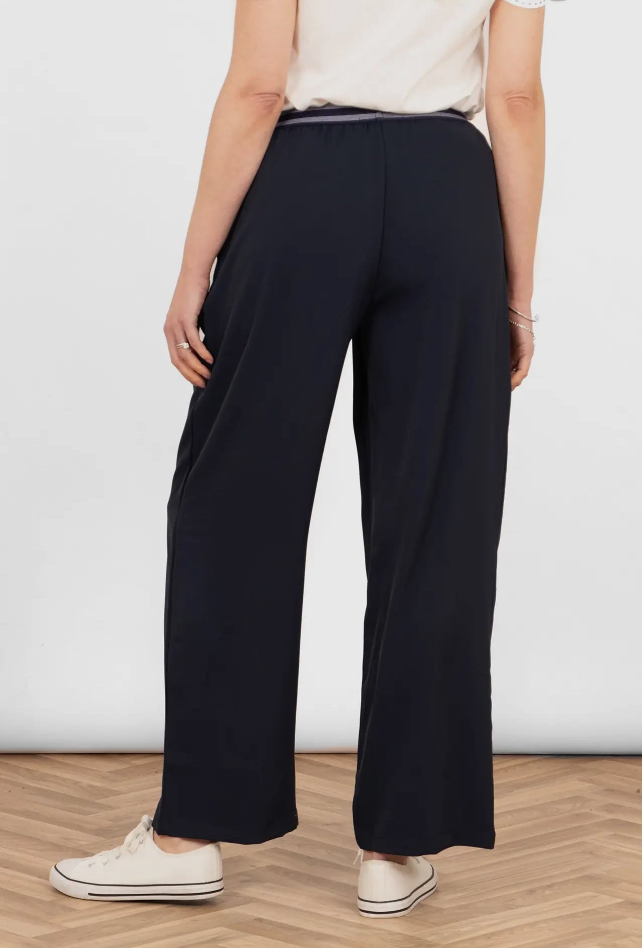 Amber Wide Leg Navy Trouser
