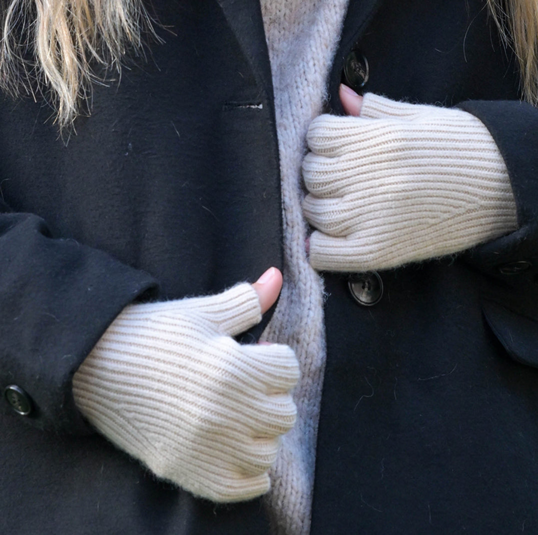 Oatmeal Ribbed Fingerless Gloves in Recycled Wool Mix