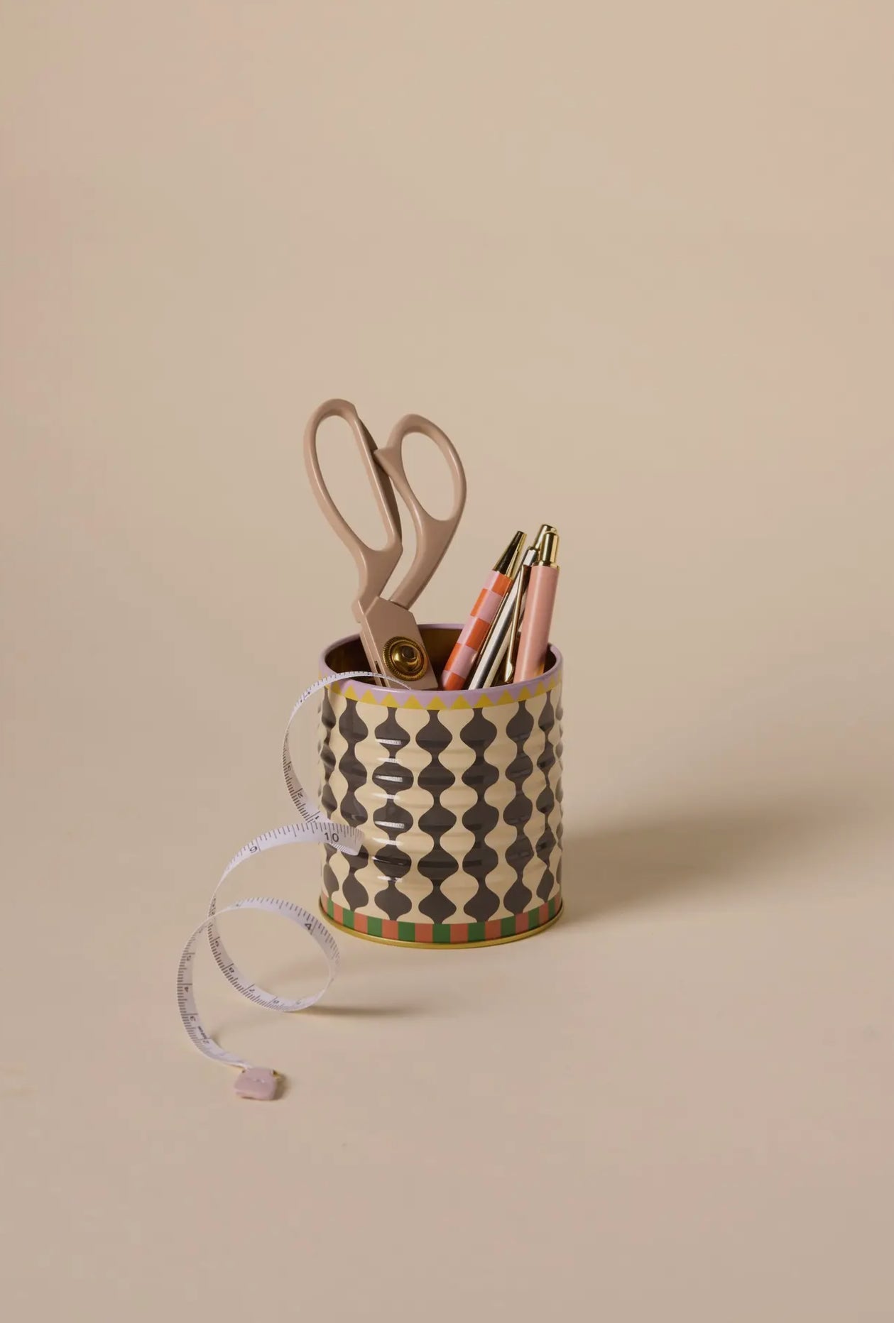 Black Wavy Storage Tin