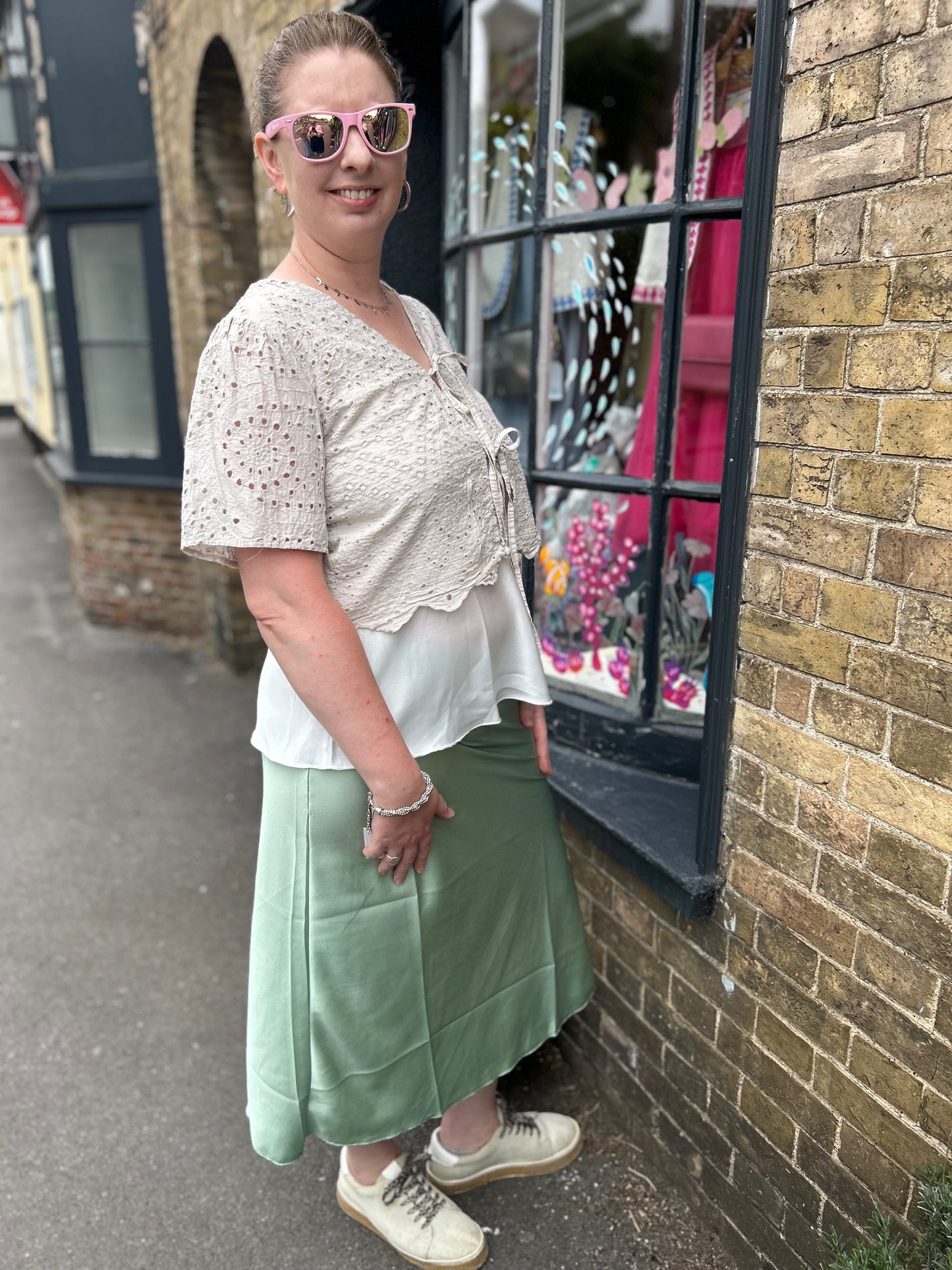 Belle Broderie Style Scalloped Edge Tie-up Top in Stone - One Size