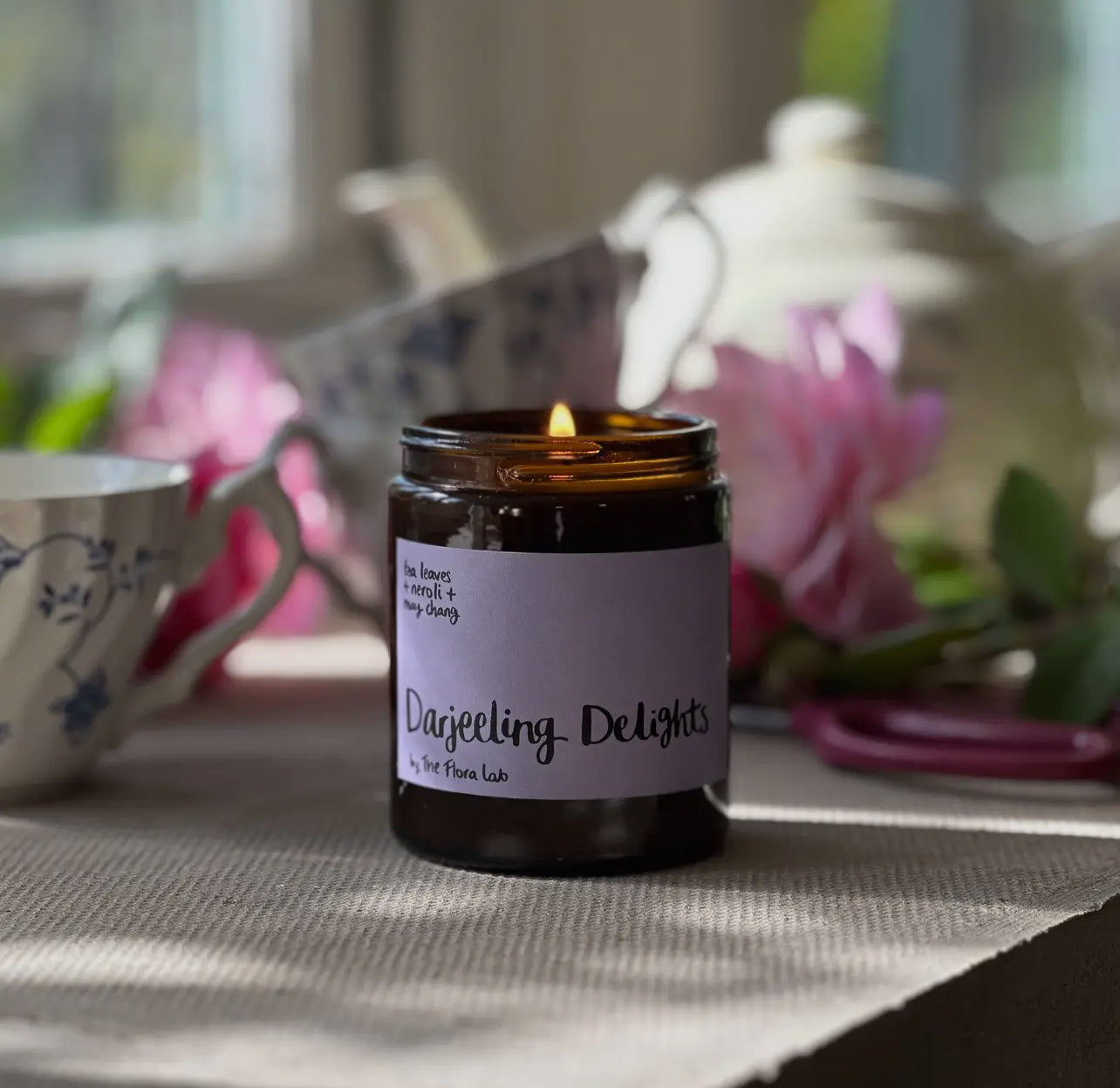 Darjeeling Delights wax soy candle by Flora Lab, sold by Happybara.