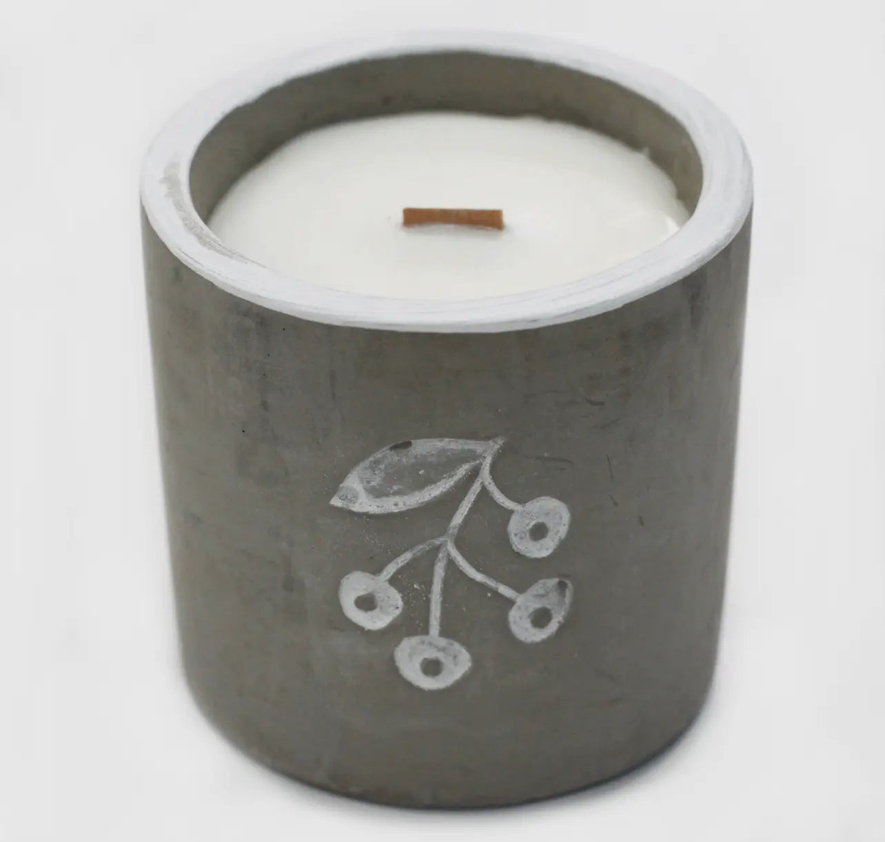 Concrete Pot Wooden Wick Candles – Berrys – Juniper & Sweet Gin