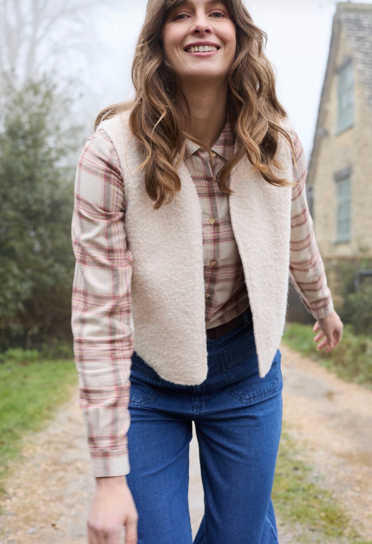 Lily & Me Pavilion Reversible Bouclé Gilet – Blush