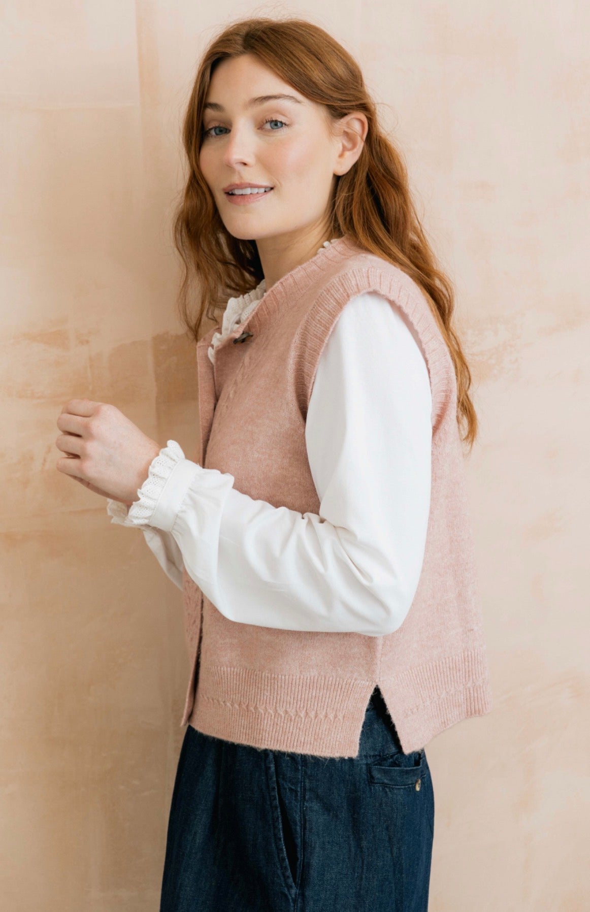 STENCIL CABLE KNIT WAISTCOAT ANTIQUE PINK