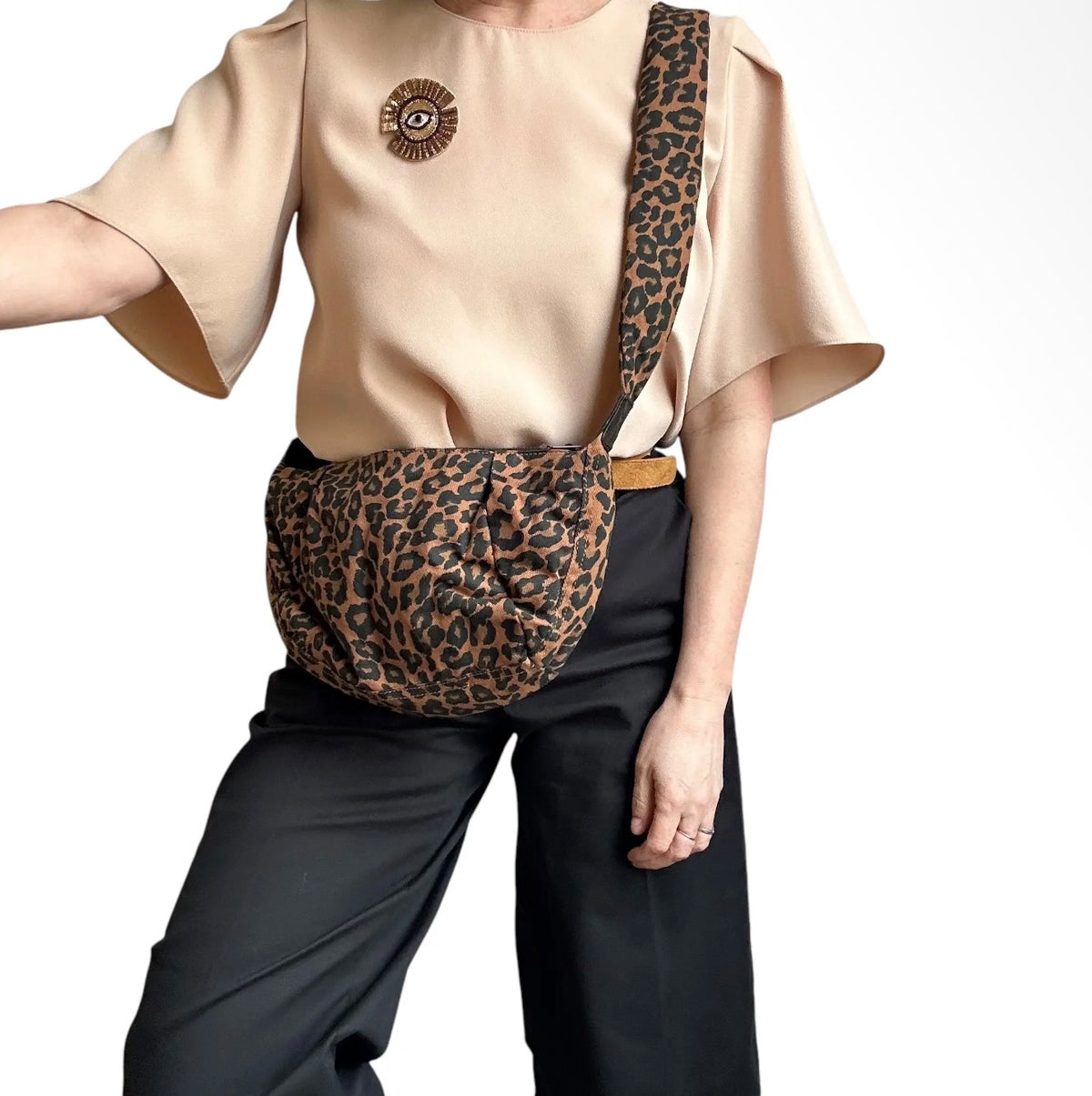 SIxton Sling Bag - leopard print