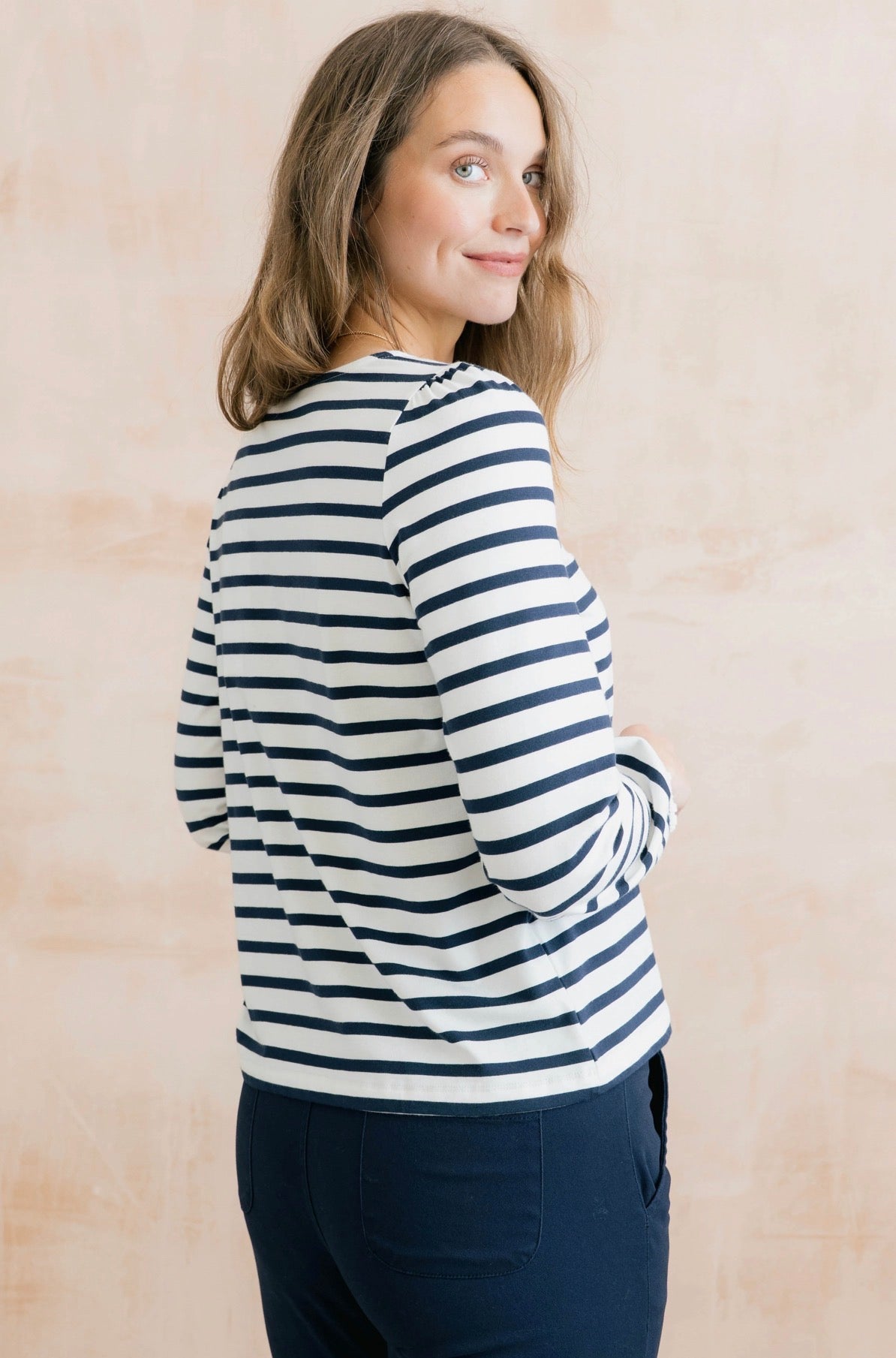 CAROLINE STRIPED ORGANIC COTTON JERSEY TOP NAVY/ECRU