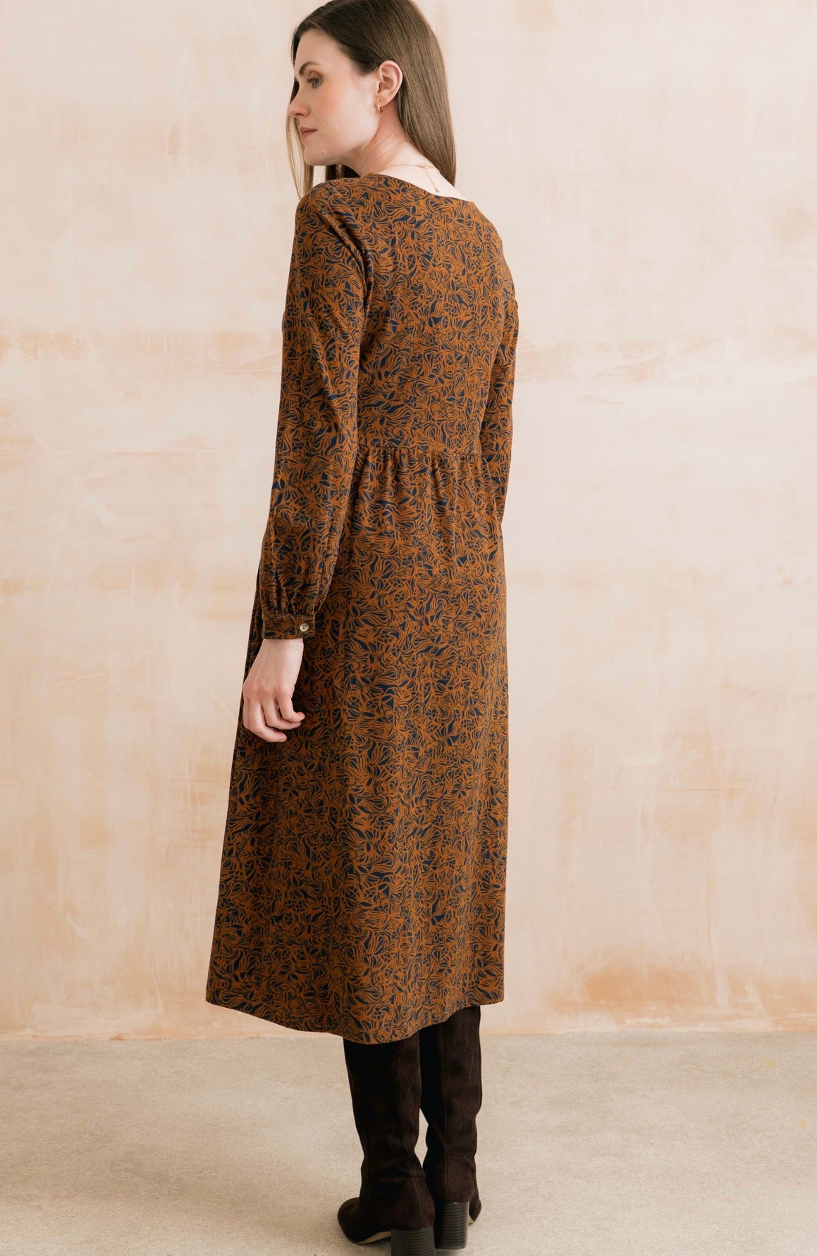 DAMSON ORGANIC JERSEY PRINTED MIDI DRESS BURNT CARAMEL