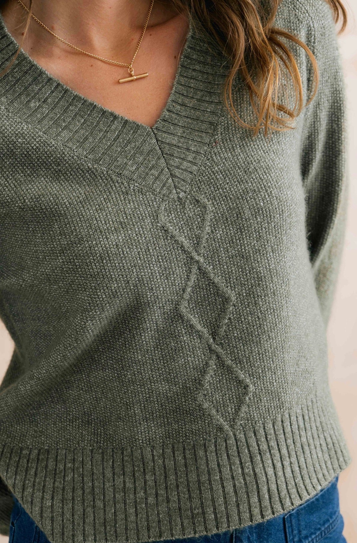 WICKRIDGE TEXTURED KNIT V-NECK JUMPER SAGE