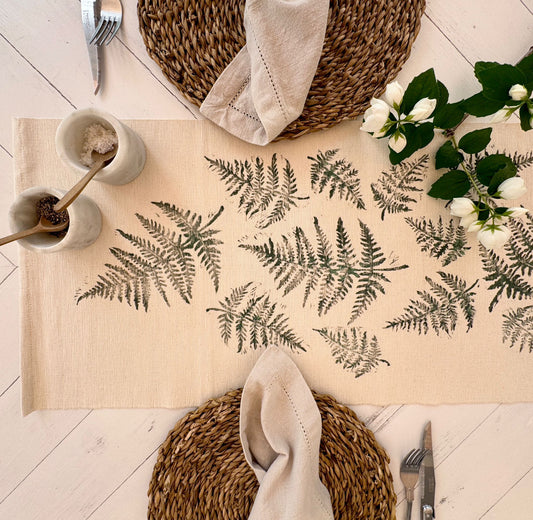Seashells & Lavender Fern Leaf Table Runner - cream 130 x 35cm