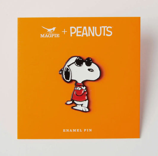 Peanuts Snoopy Enamel Pin Bage