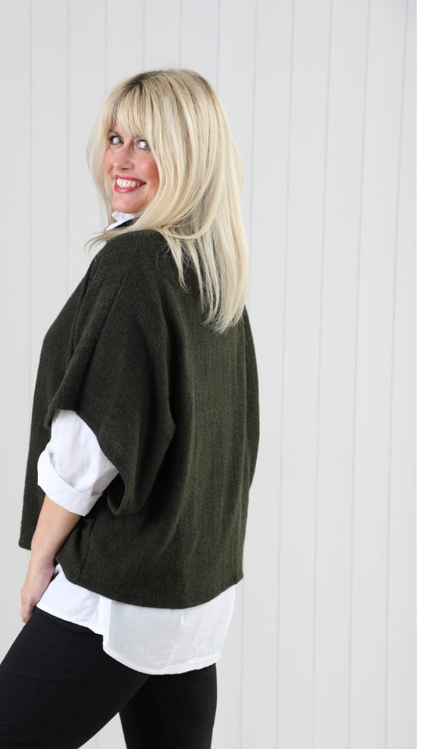Easy-wear Cowl Poncho Top