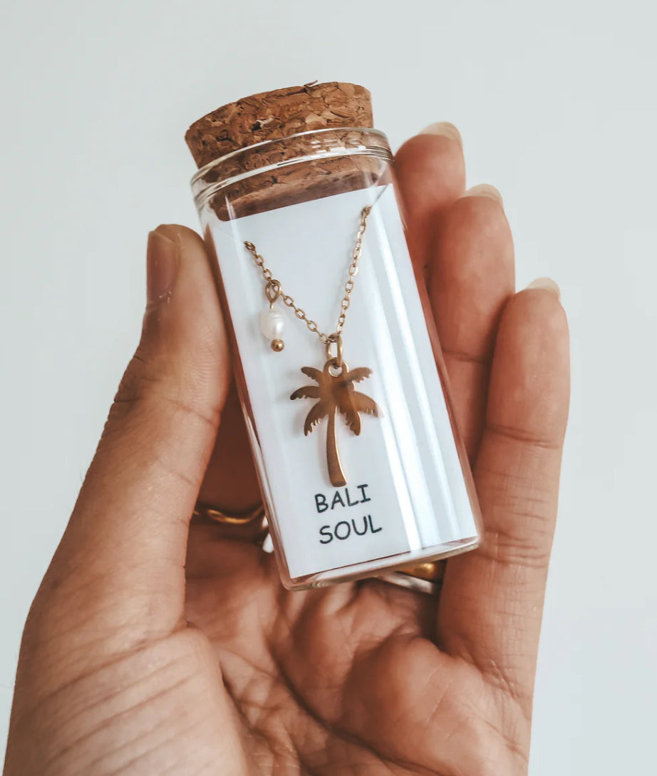 Coconut Tree with Pearl Gold Necklace