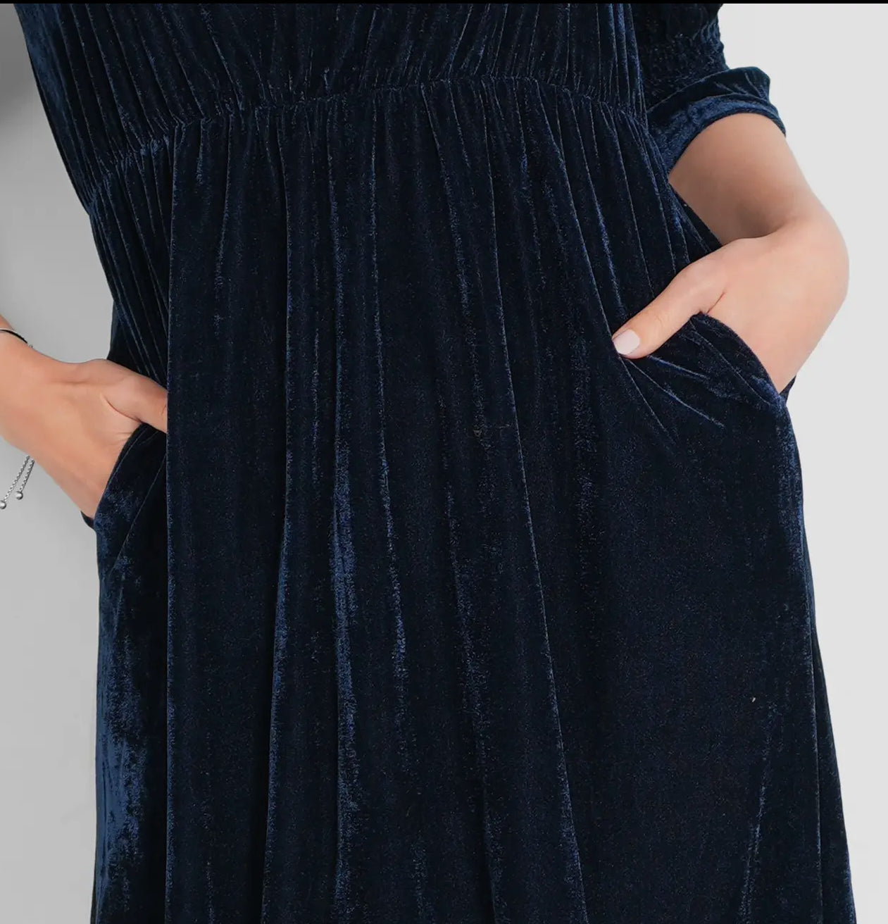 Velvet Midi Dress - Pandora