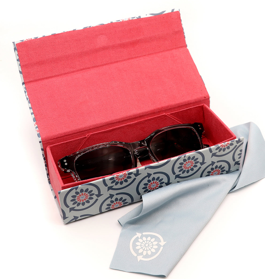 Smoky grey classic shape recycled sunglasses