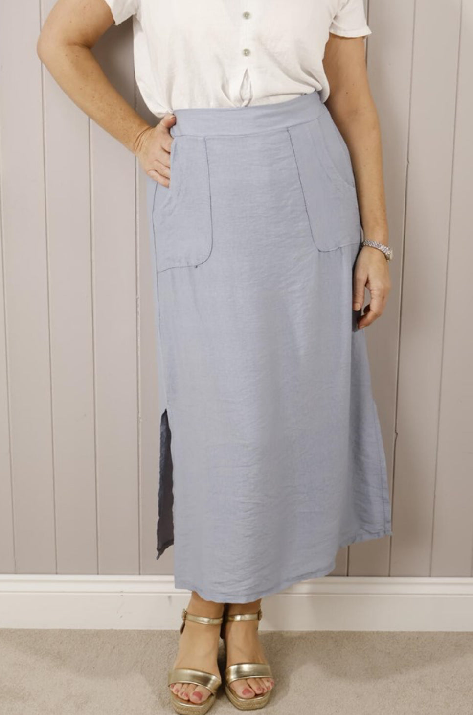 Sky Pocket & Side Split Skirt