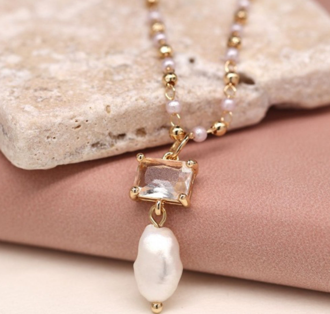 Gold & Pearl Beaded Necklace