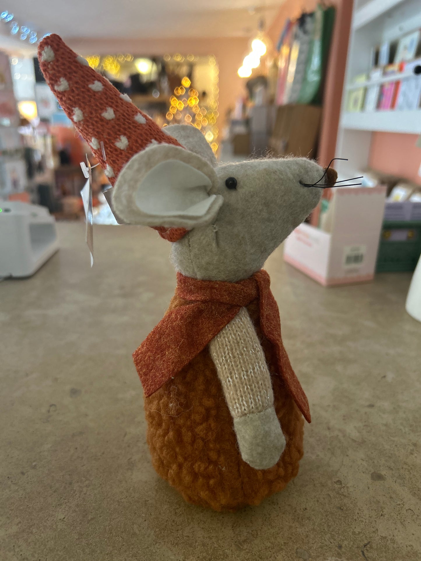 Sitting Autumnal Mouse Decoration