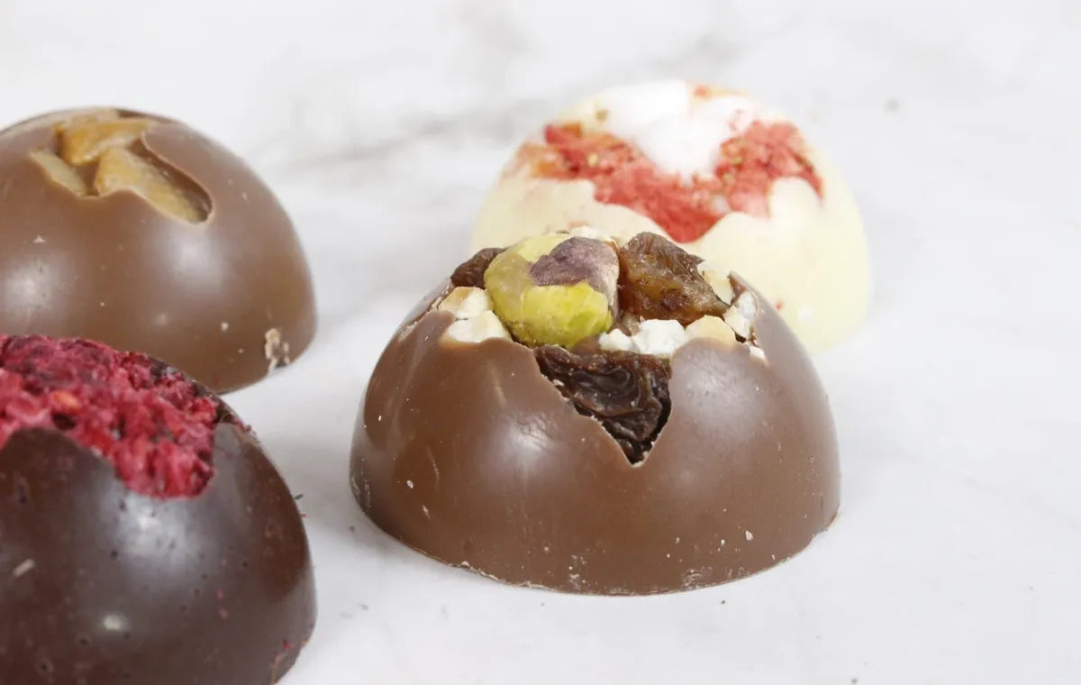 9 Luxury Solid Chocolate Domes Gift Box