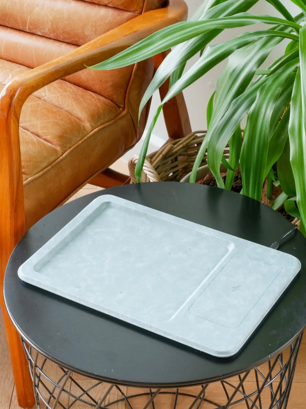 PU Leather Wireless Charging Vanity Tray